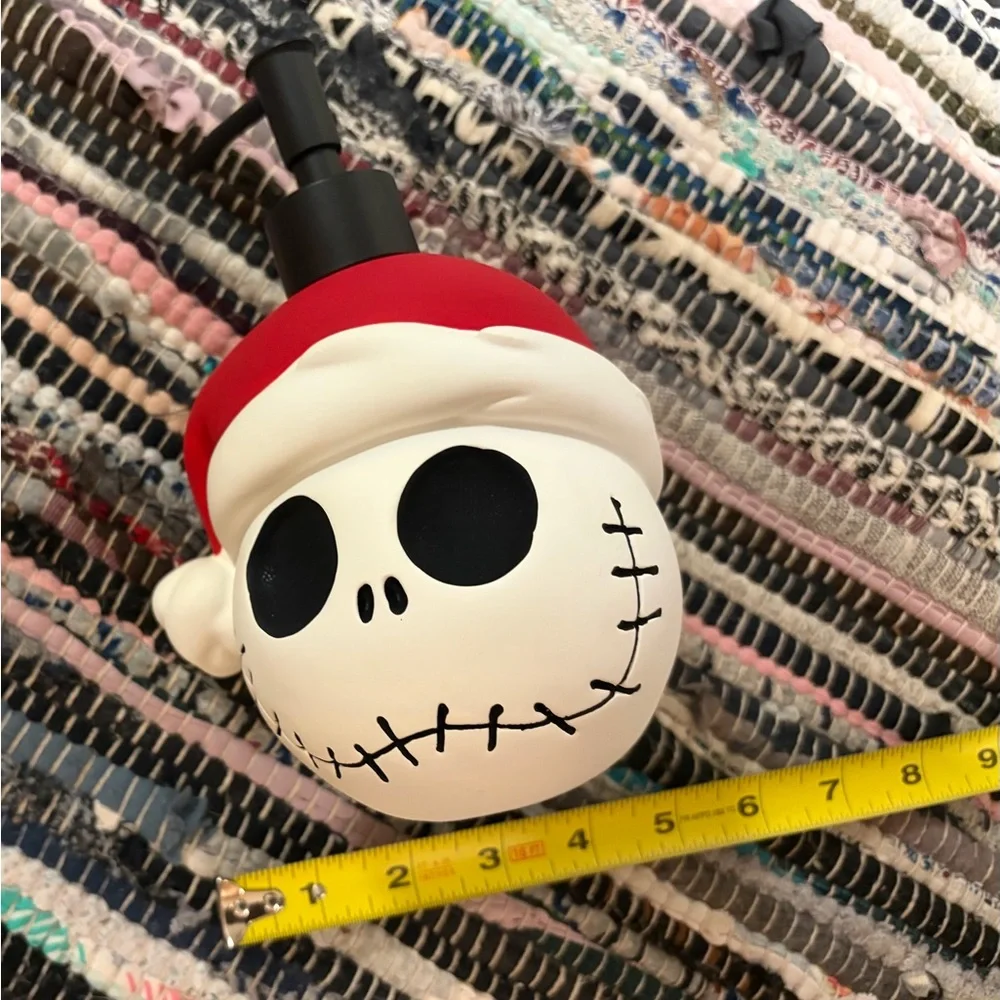 Santa Jack Skellington Soap Dispenser nightmare before Christmas